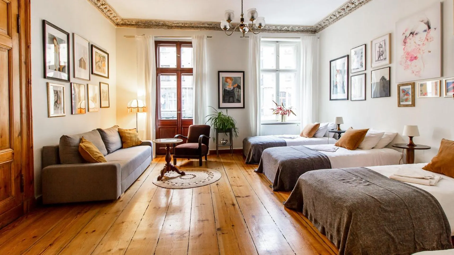Old Town Centrum Residence Apartments 포즈난 0*,  폴란드